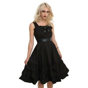 Hearts & Roses Goth/Black Heavy Ruffle Dress - Size 6 (A043)